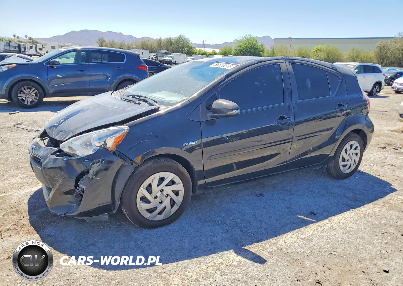 2016 Toyota Prius C One
