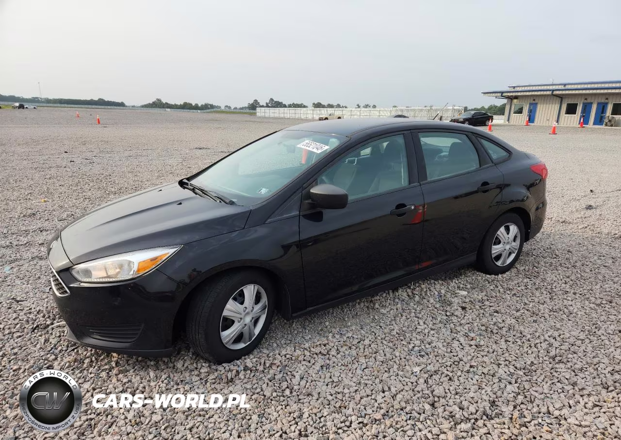 2016 Ford Focus S – zdjęcie 1 z 12