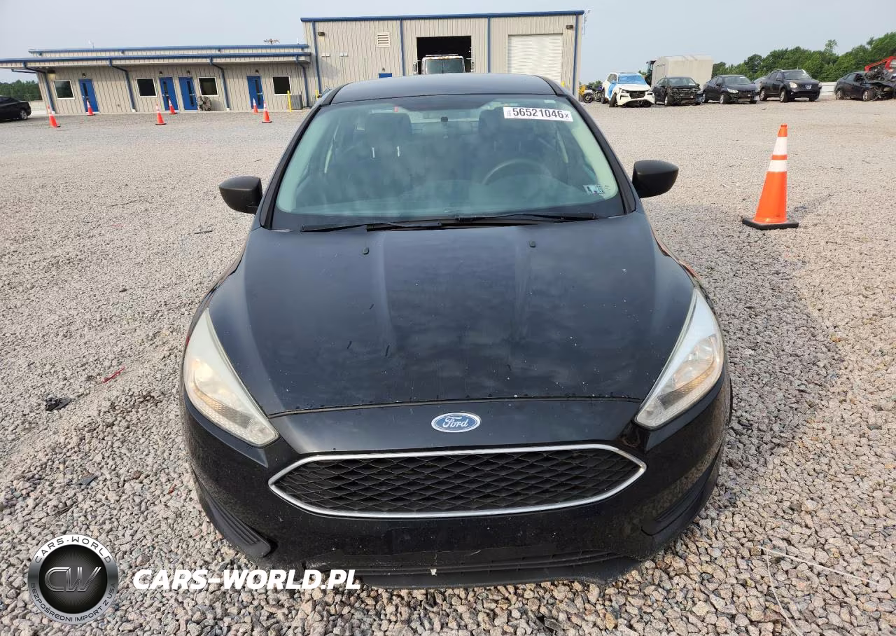 2016 Ford Focus S VIN:1FADP3E23GL396870 - 5
