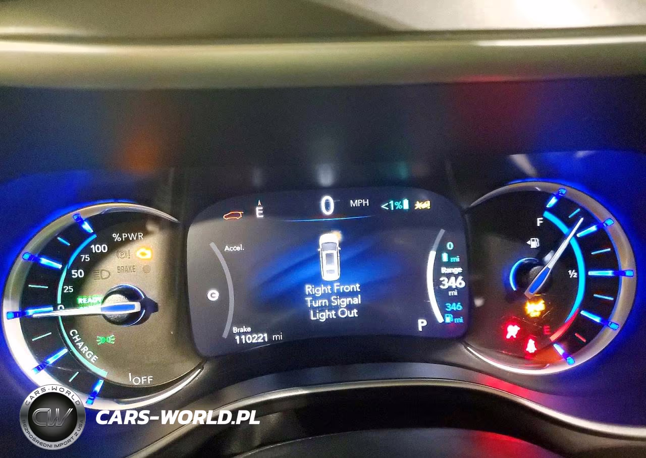 2022 Chrysler Pacifica Hybrid Touring L VIN:2C4RC1L71NR139600 - 9