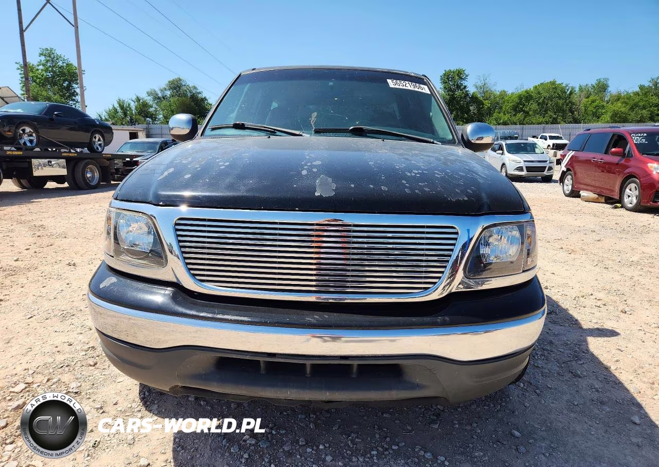 2000 Ford Expedition Xlt VIN:1FMRU1560YLA56556 - 5