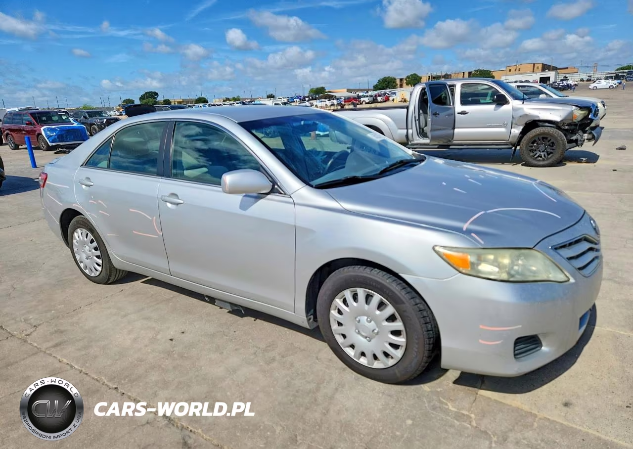 2011 Toyota Camry Le VIN:4T1BF3EK2BU126841 - 4
