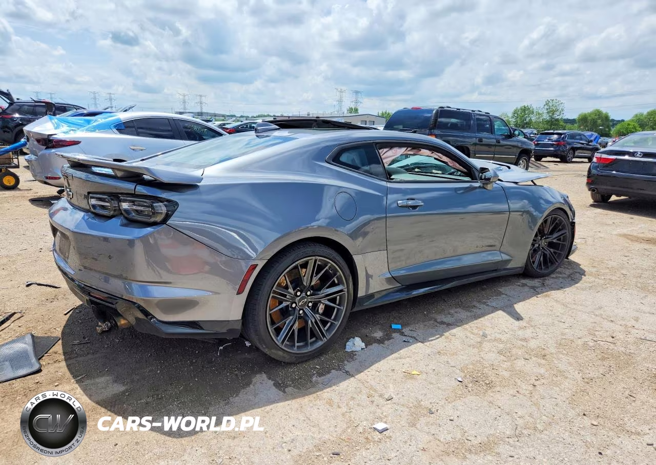 2021 Chevrolet Camaro Zl1 VIN:1G1FK1R61M0101323 - 3