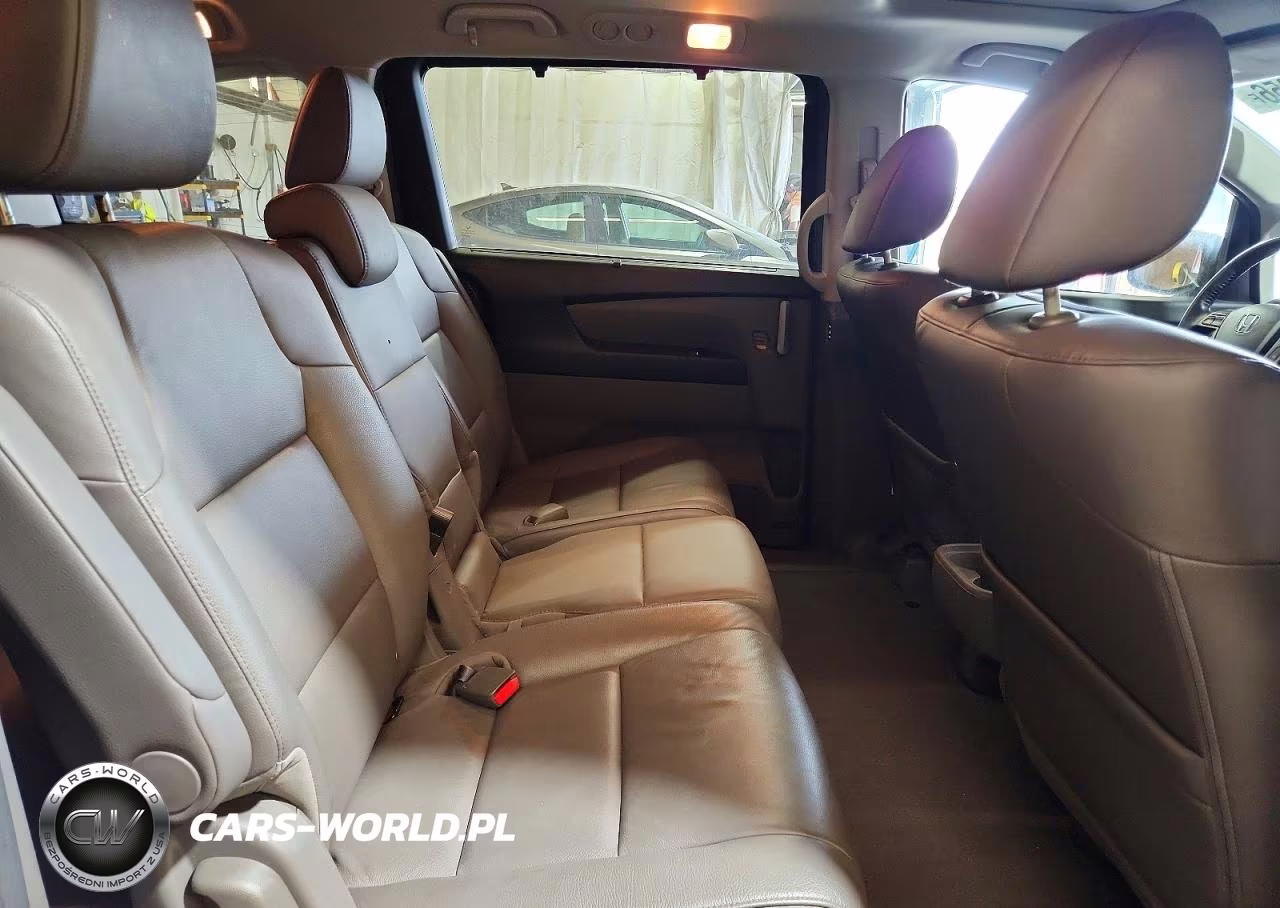2013 Honda Odyssey Touring VIN:5FNRL5H97DB078622 - 11