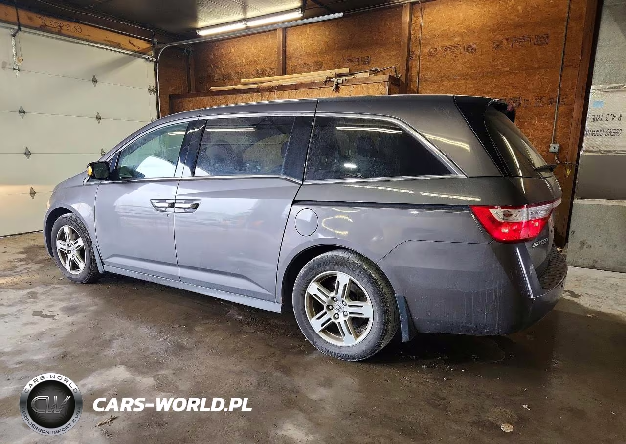 2013 Honda Odyssey Touring VIN:5FNRL5H97DB078622 - 2