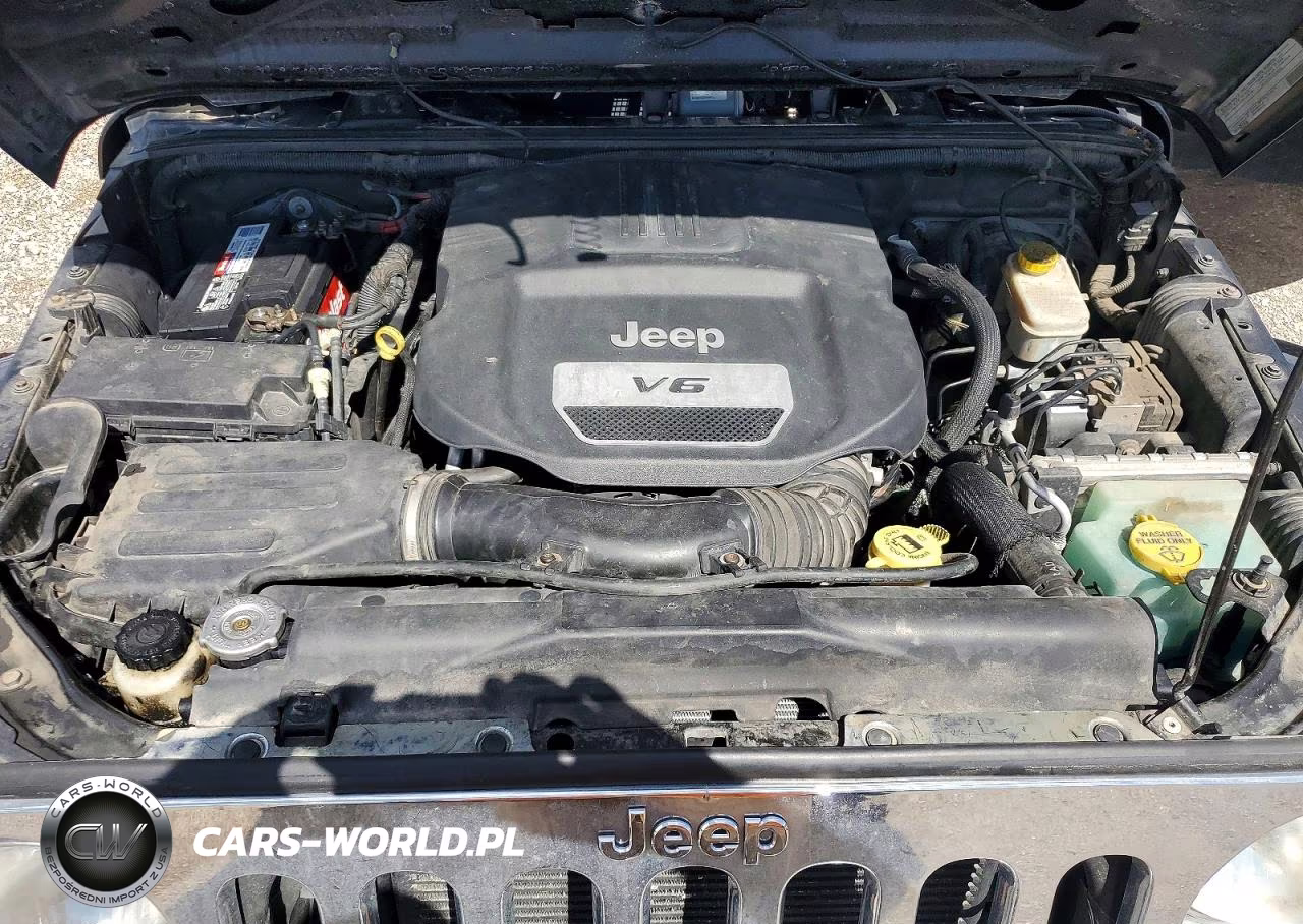 2012 Jeep Wrangler Unlimited Sahara VIN:1C4BJWEG4CL153031 - 12