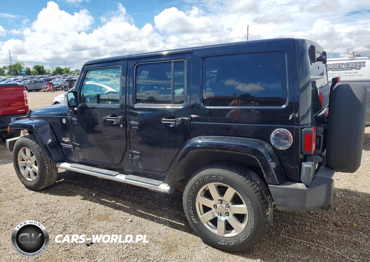 2012 Jeep Wrangler Unlimited Sahara VIN:1C4BJWEG4CL153031 - 2