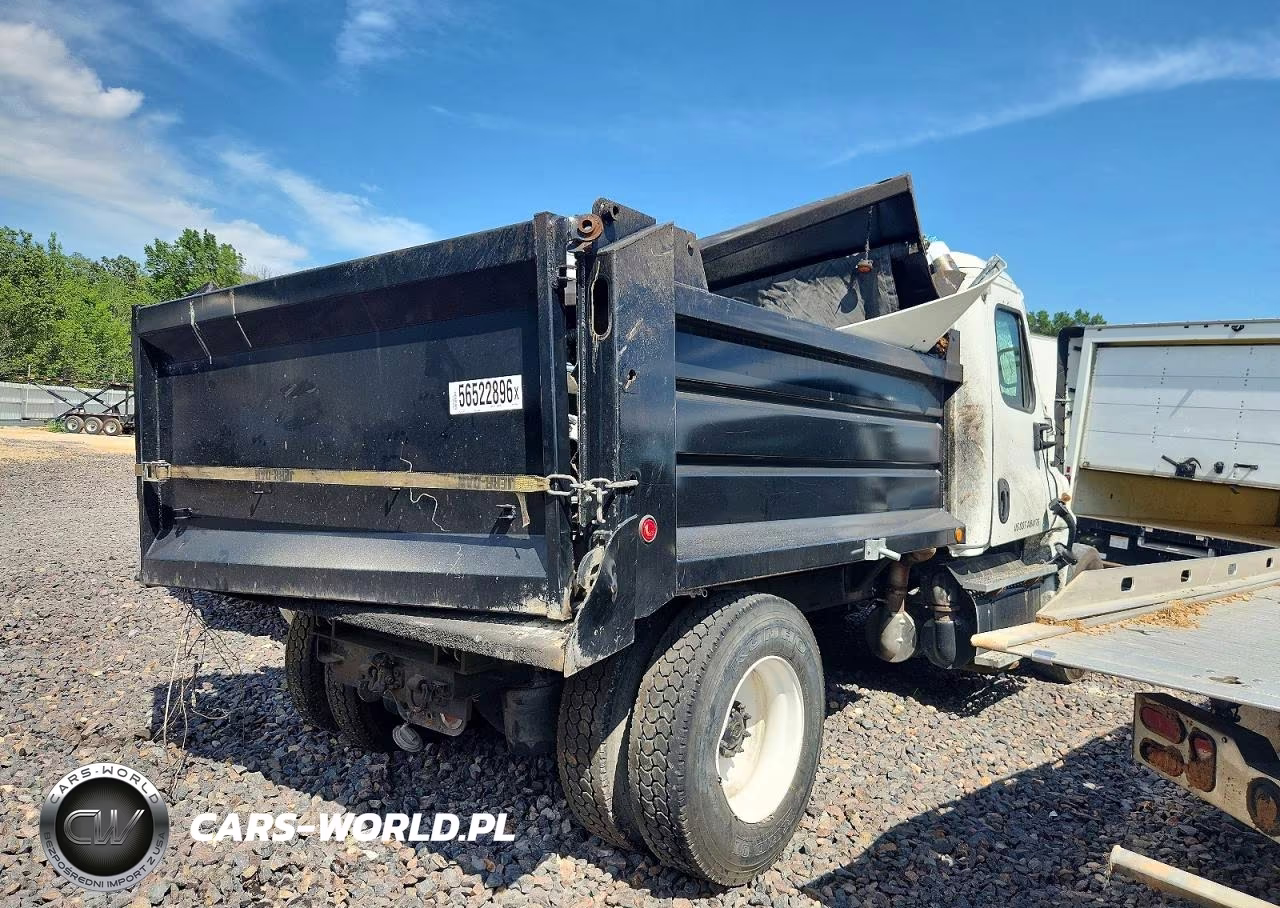 2014 Freightliner Cascadia Dump Truck VIN:3AKBGDBG9ESFX0994 - 4