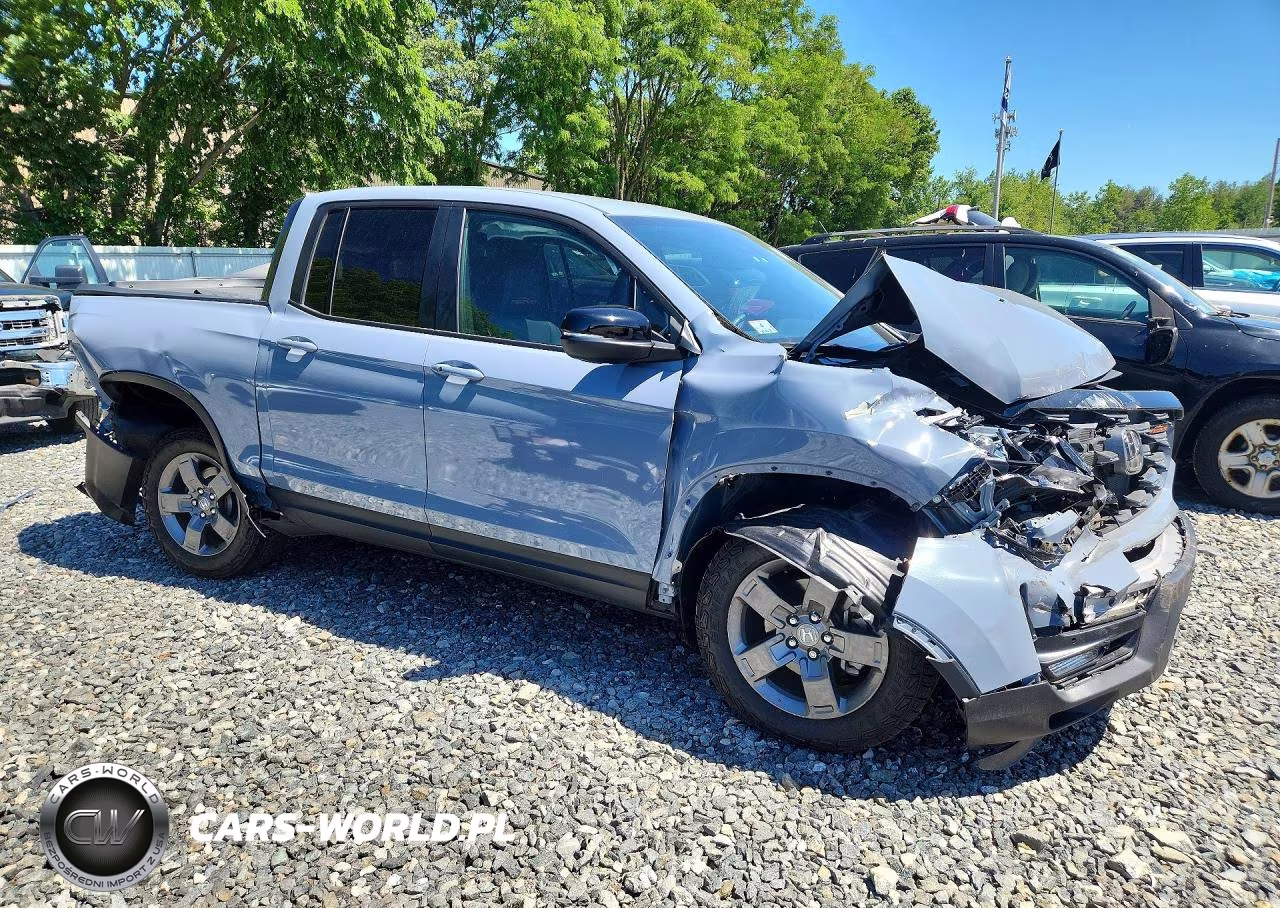 2025 Honda Ridgeline Trail Sport VIN:5FPYK3F6XSB005969 - 4