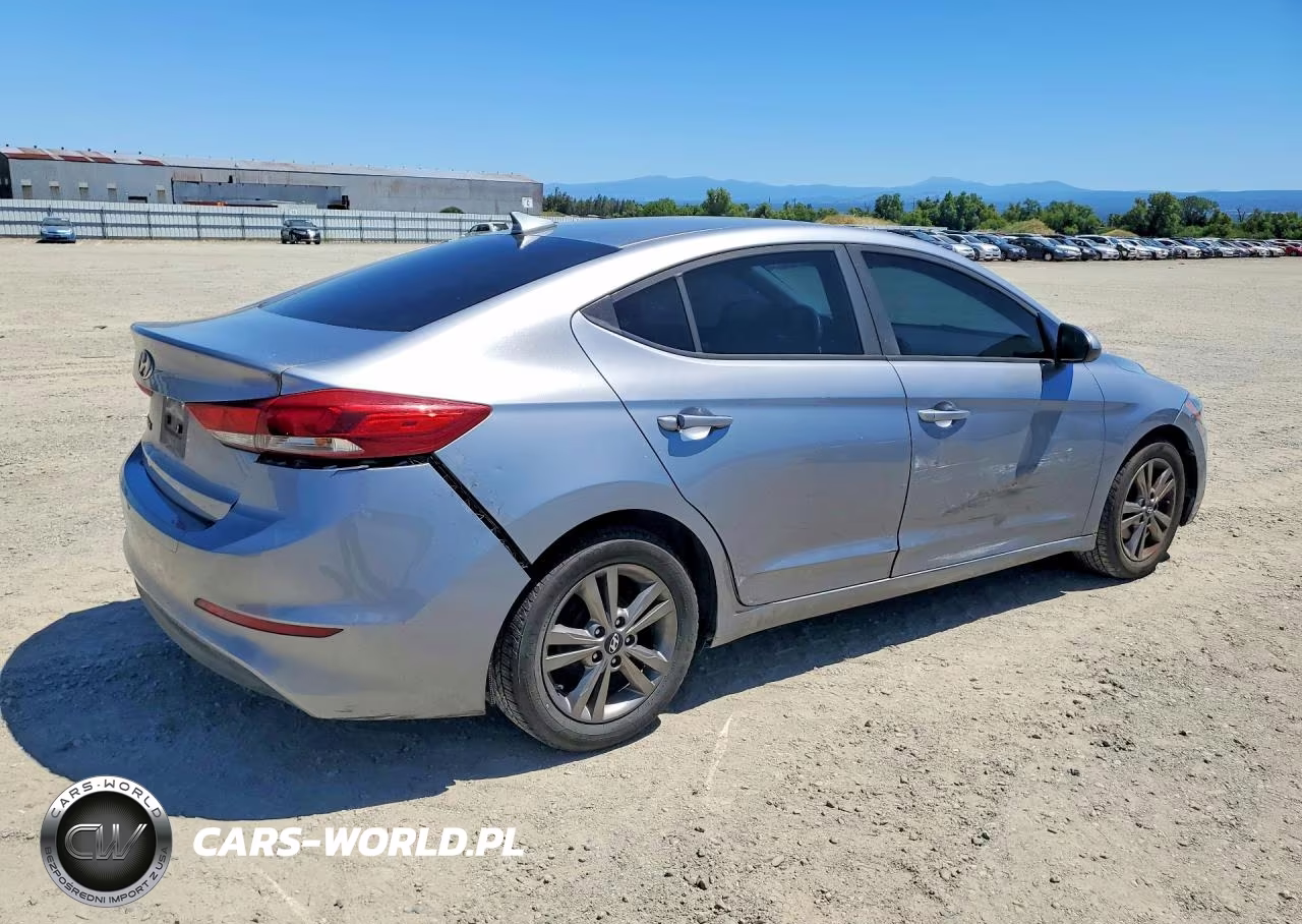 2017 Hyundai Elantra Se VIN:5NPD84LF3HH004639 - 3