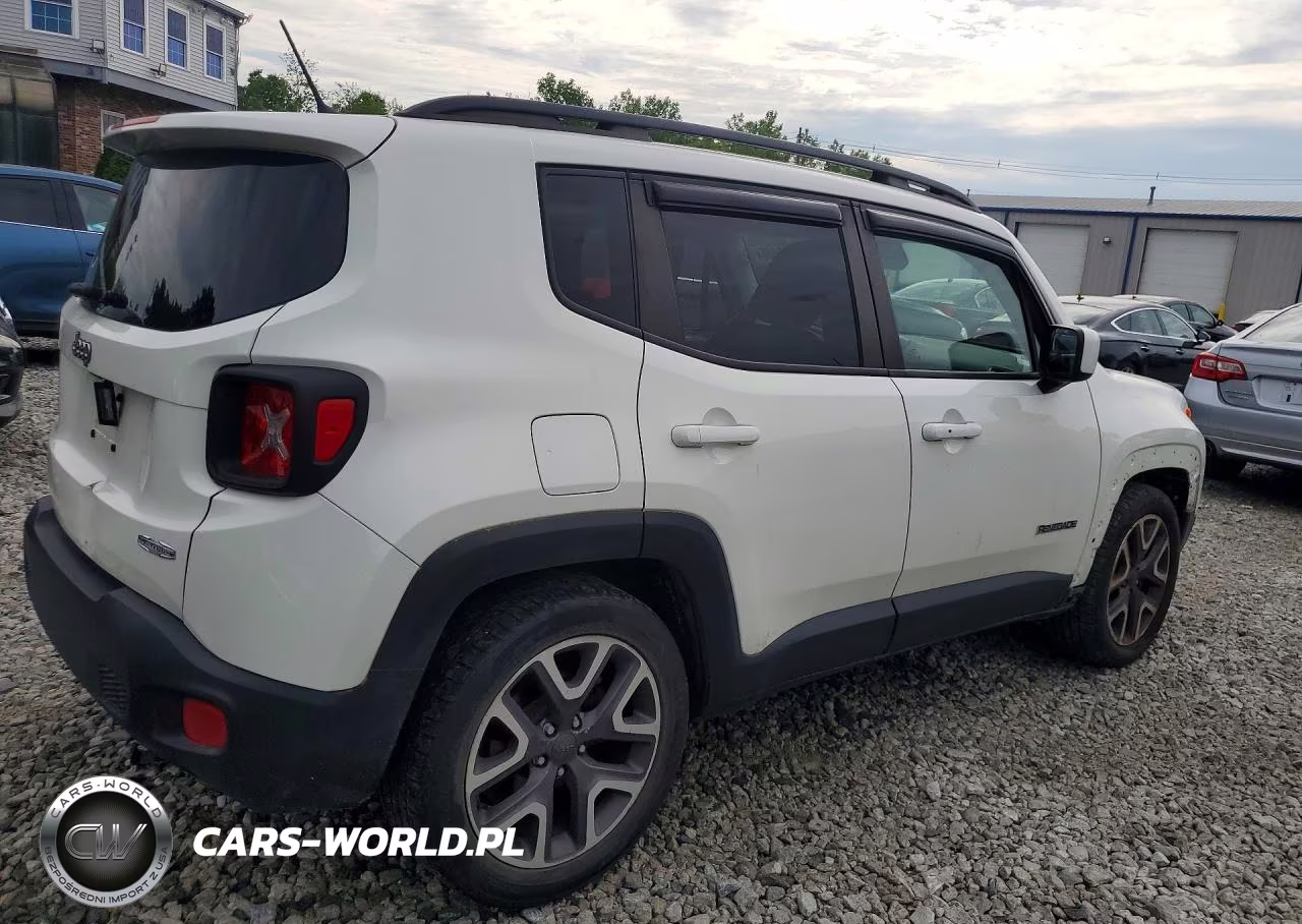 2016 Jeep Renegade Latitude VIN:ZACCJABT2GPC56328 - 3
