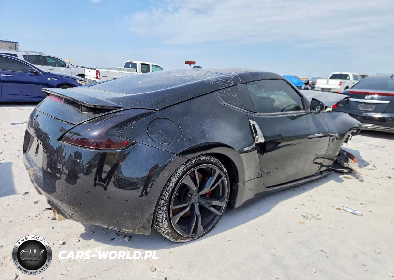 2018 Nissan 370Z Sport Tech VIN:JN1AZ4EH5JM571528 - 3