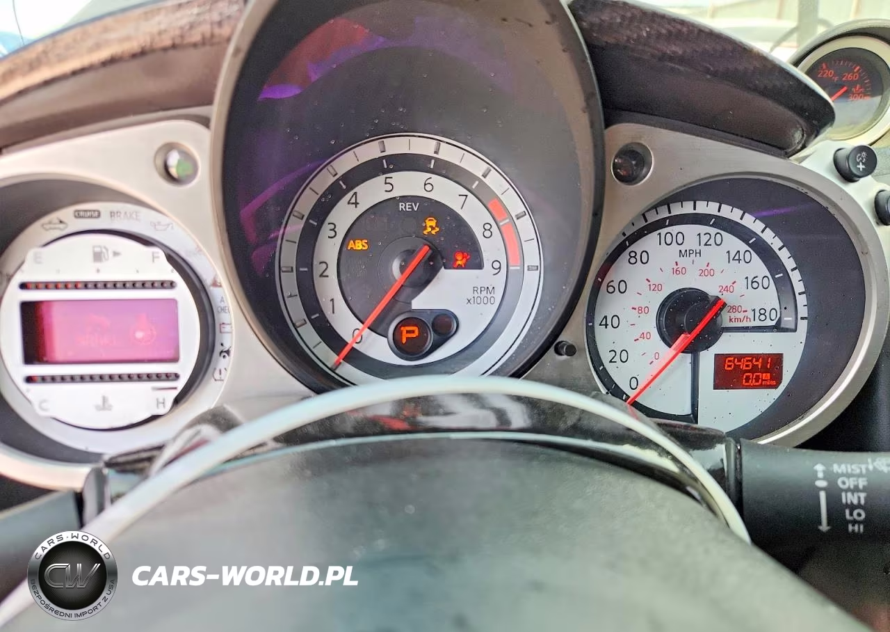 2018 Nissan 370Z Sport Tech VIN:JN1AZ4EH5JM571528 - 9