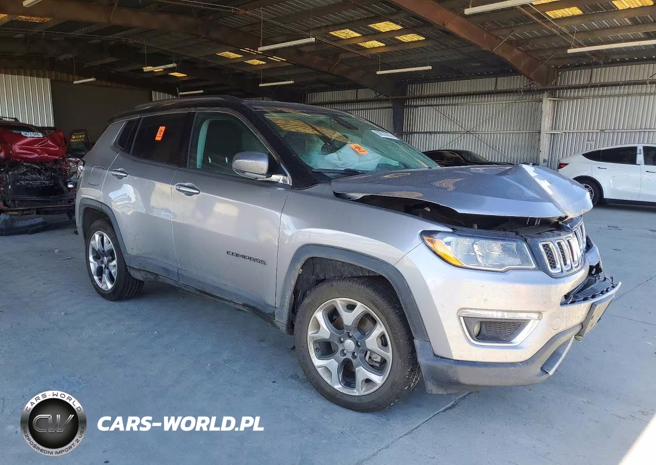 2018 Jeep Compass Limited VIN:3C4NJCCB5JT257080 - 4