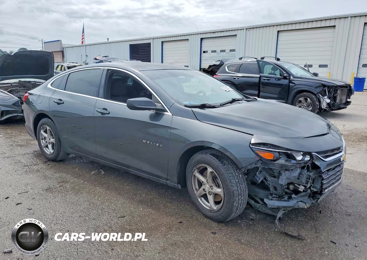 2018 Chevrolet Malibu Ls VIN:1G1ZB5ST5JF111088 - 4