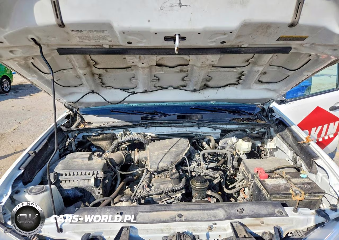 2020 Toyota Tacoma Sr VIN:3TYRX5GN7LT004635 - 11
