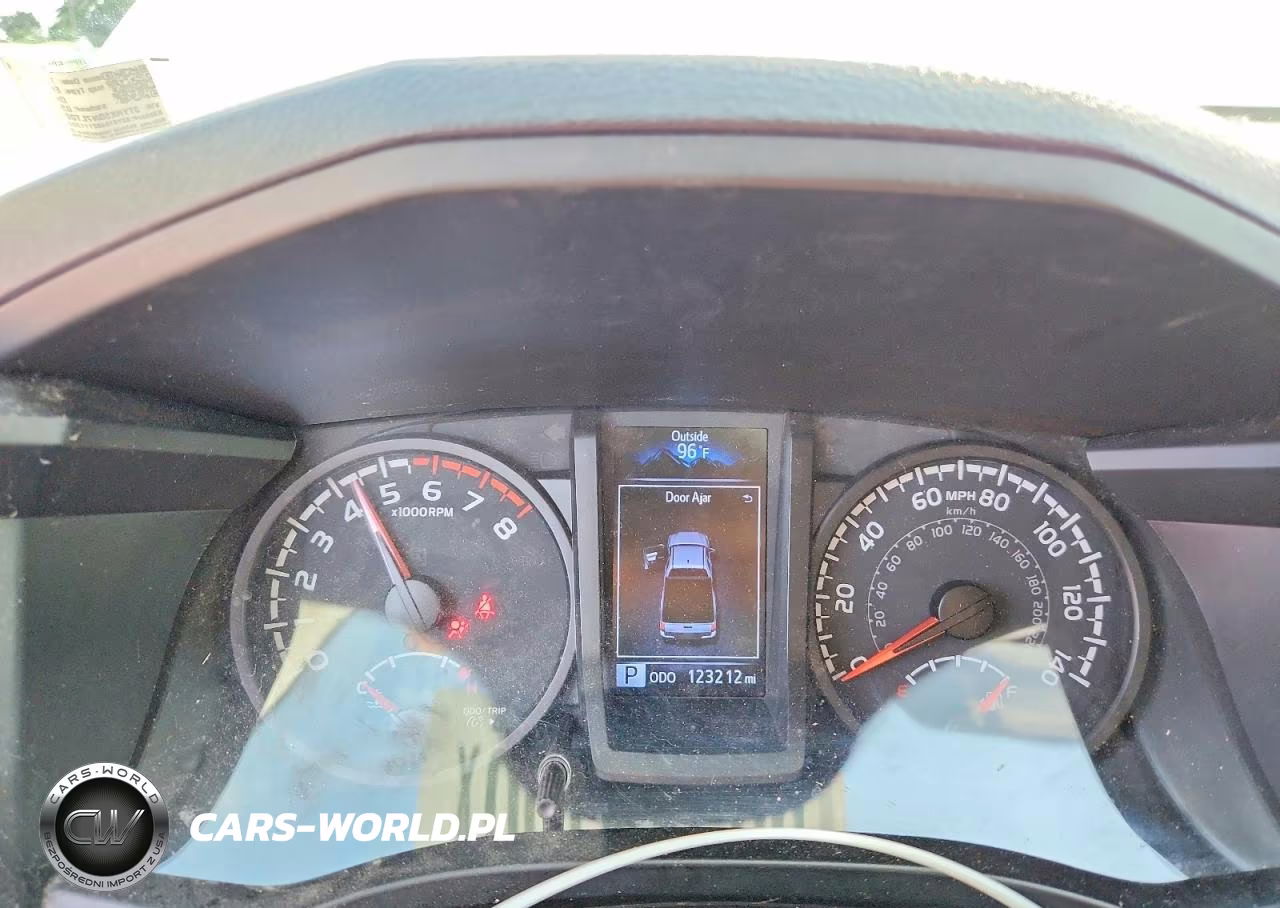 2020 Toyota Tacoma Sr VIN:3TYRX5GN7LT004635 - 9