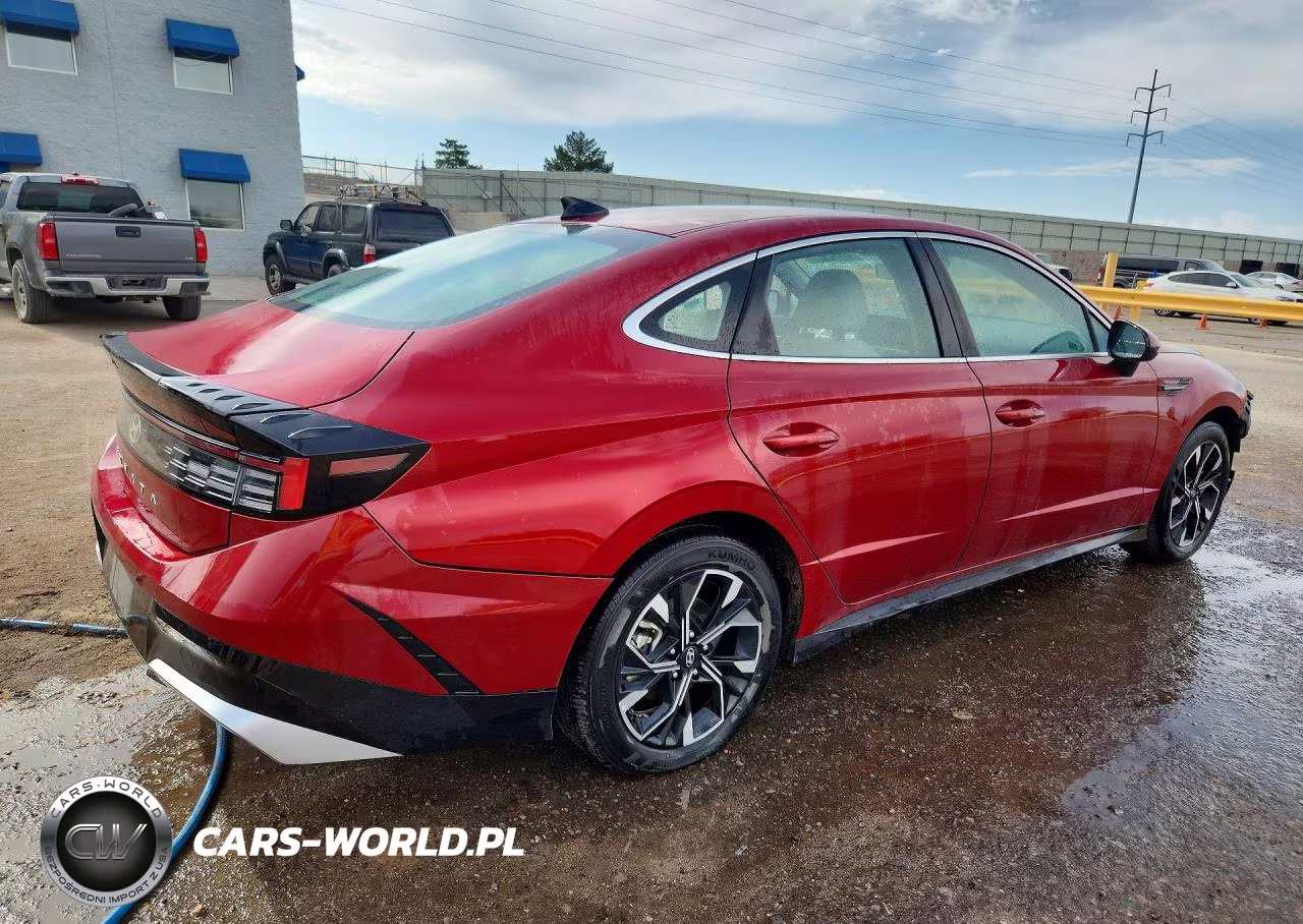 2025 Hyundai Sonata Sel VIN:KMHL64JA5SA479924 - 3
