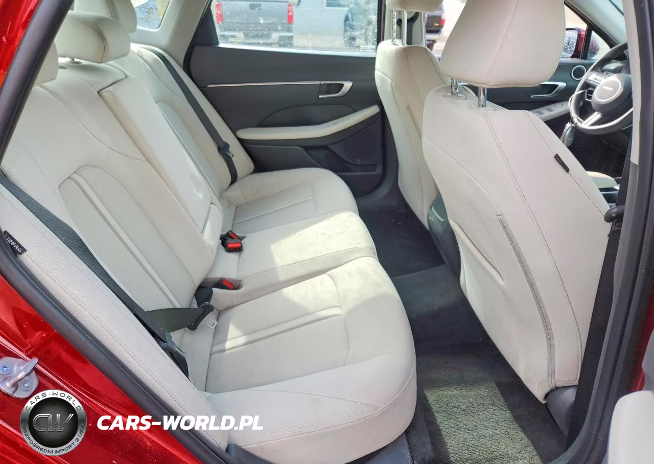 2025 Hyundai Sonata Sel VIN:KMHL64JA5SA479924 - 9
