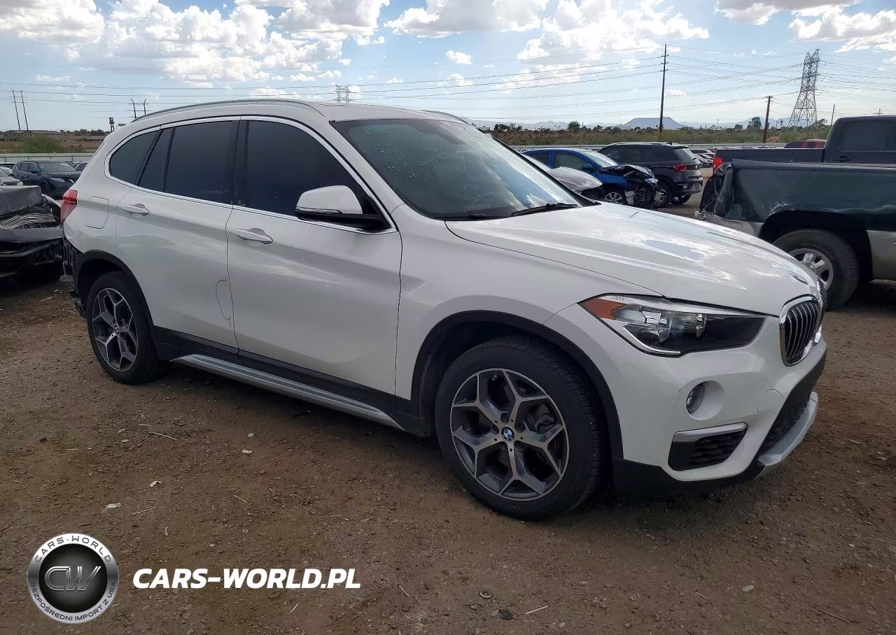 2018 BMW X1 Sdrive28I VIN:WBXHU7C31J5L07089 - 4