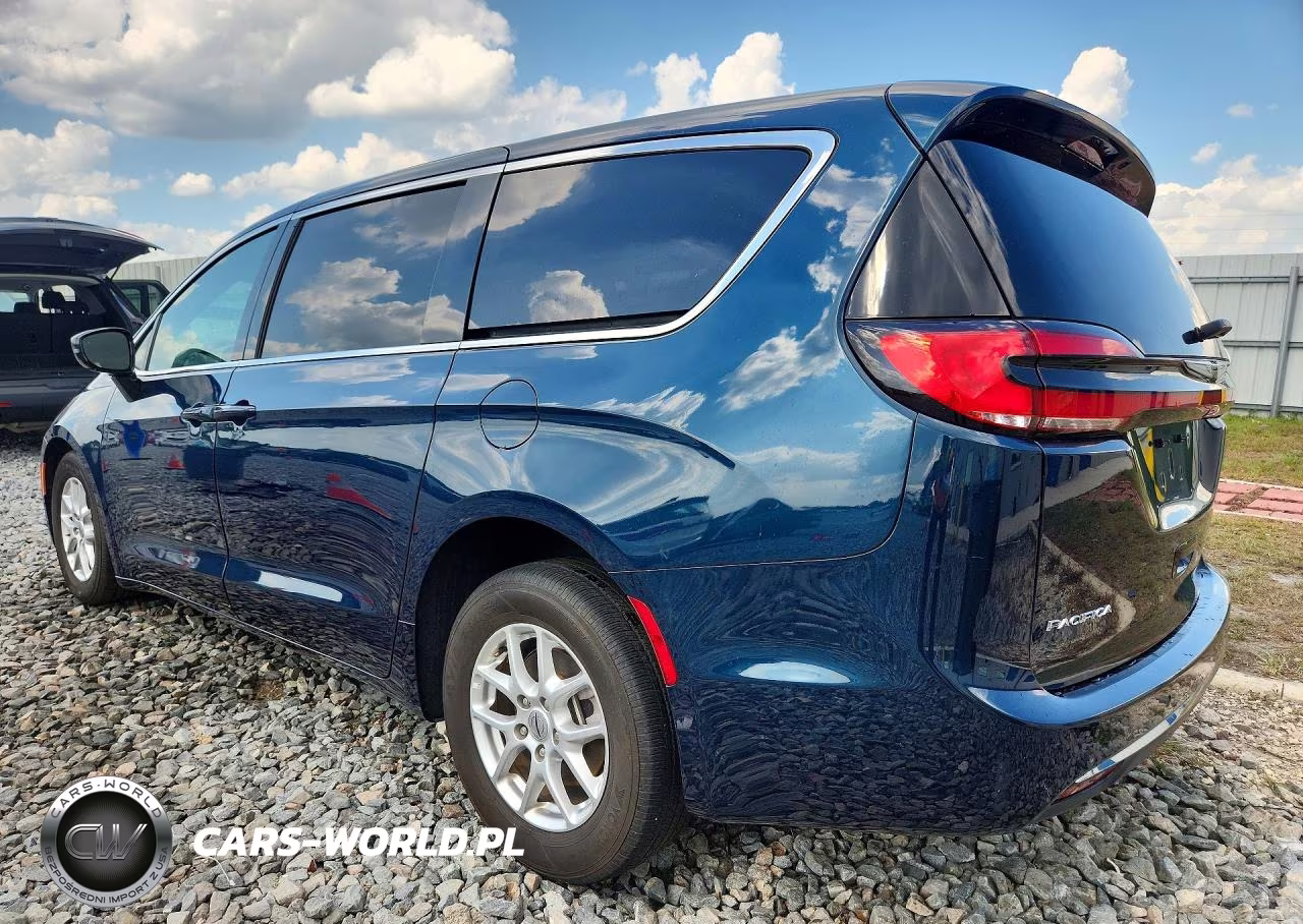 2025 Chrysler Pacifica Select VIN:2C4RC1BG5SR509752 - 2