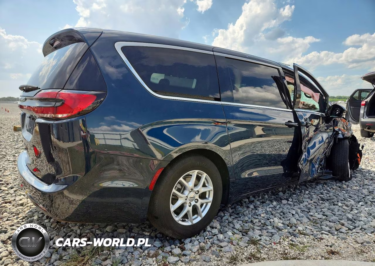 2025 Chrysler Pacifica Select VIN:2C4RC1BG5SR509752 - 3