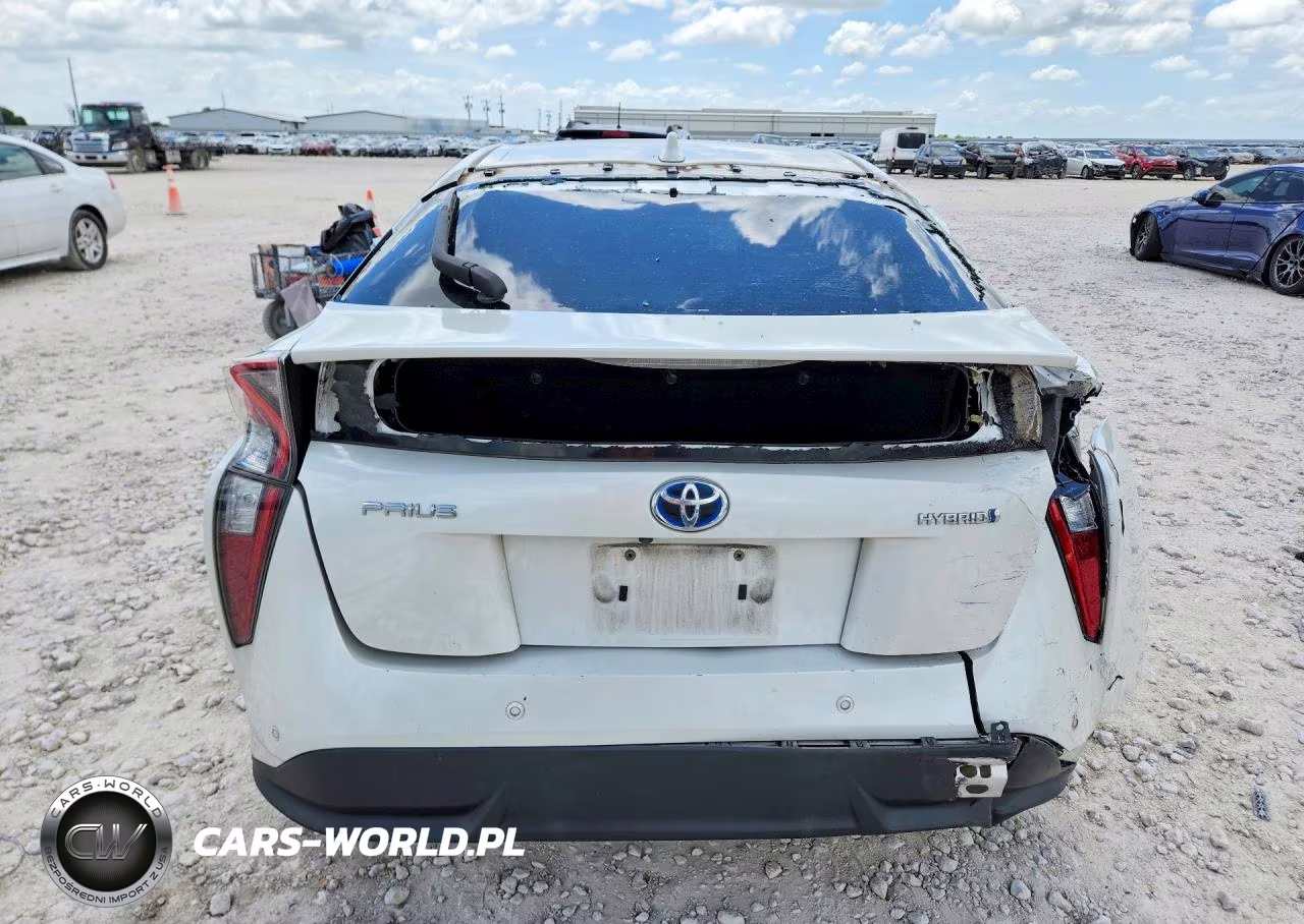 2018 Toyota Prius Four Touring VIN:JTDKARFU4J3059671 - 6