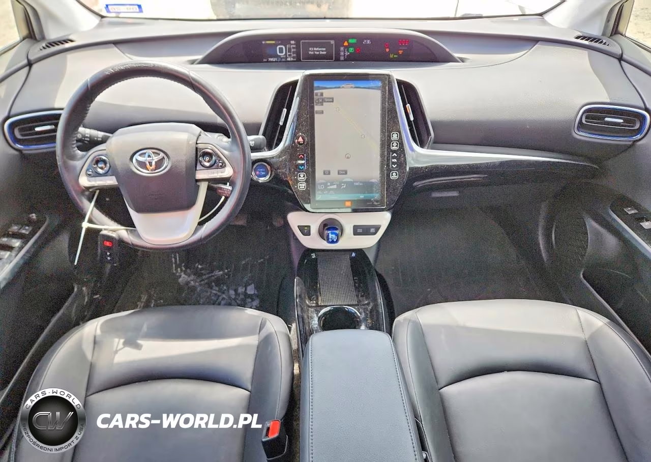 2018 Toyota Prius Four Touring VIN:JTDKARFU4J3059671 - 8
