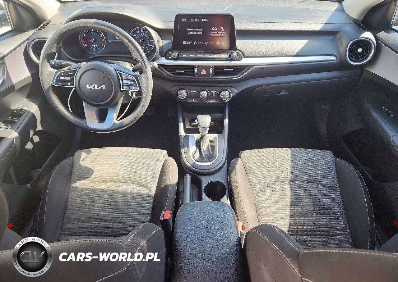 2024 Kia Forte Lxs VIN:3KPF24AD4RE739969 - 8