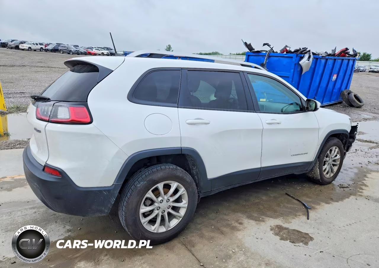 2020 Jeep Cherokee Latitude VIN:1C4PJLCB6LD542145 - 3