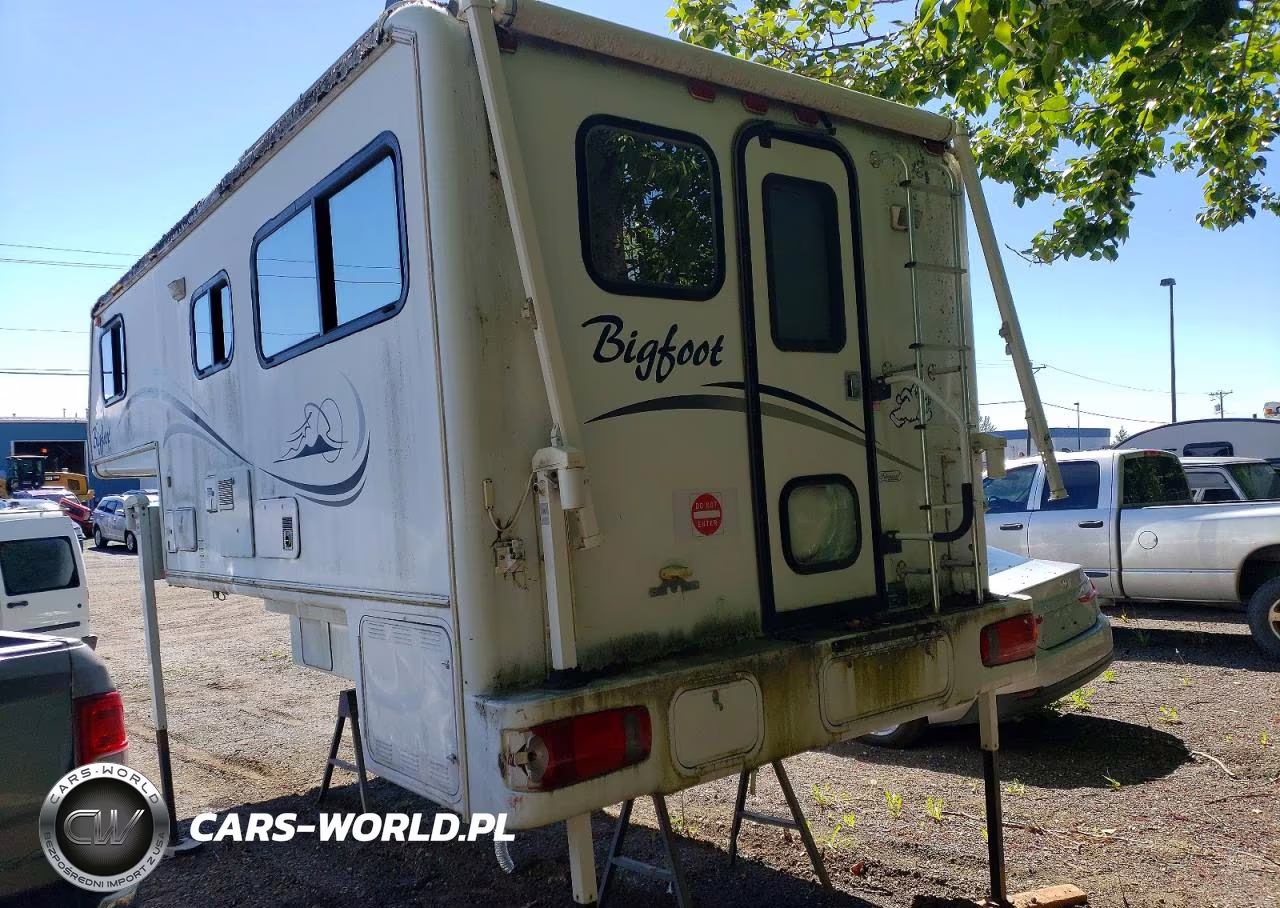 2004 Bigfoot Camper VIN:2GVC101144S013573 - 3
