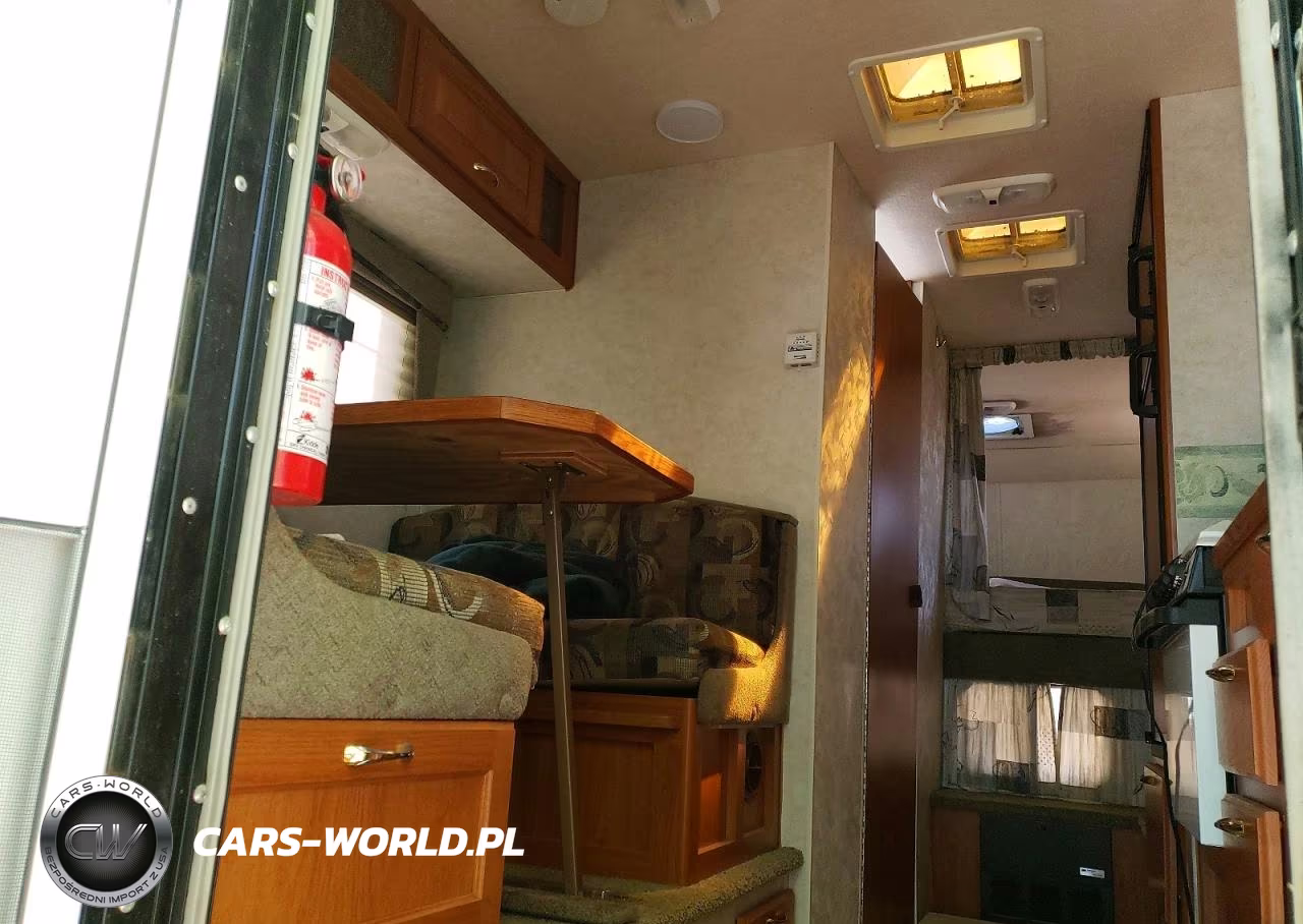 2004 Bigfoot Camper VIN:2GVC101144S013573 - 6