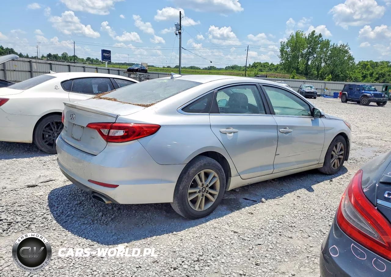 2015 Hyundai Sonata Se VIN:5NPE24AF2FH031482 - 3
