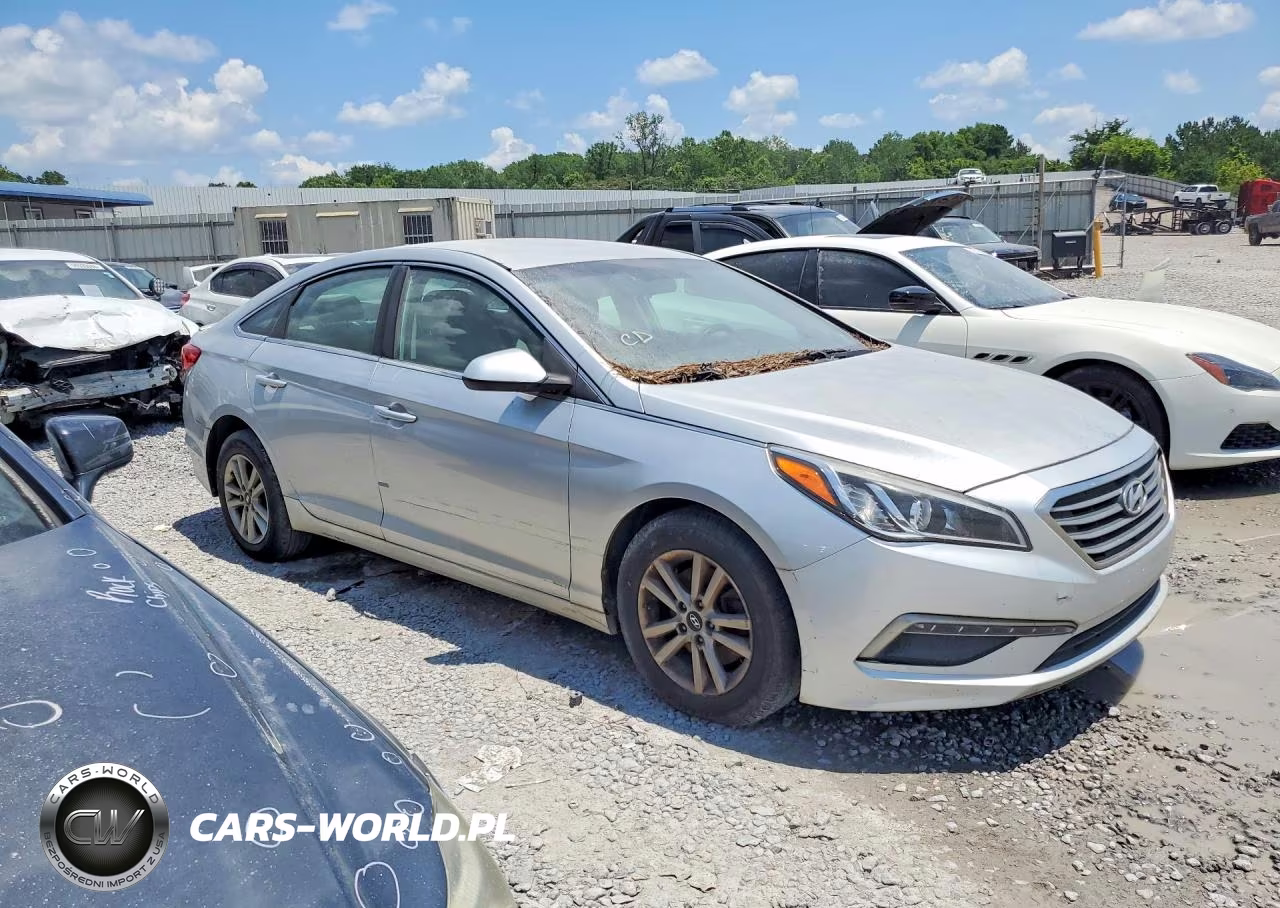2015 Hyundai Sonata Se VIN:5NPE24AF2FH031482 - 4