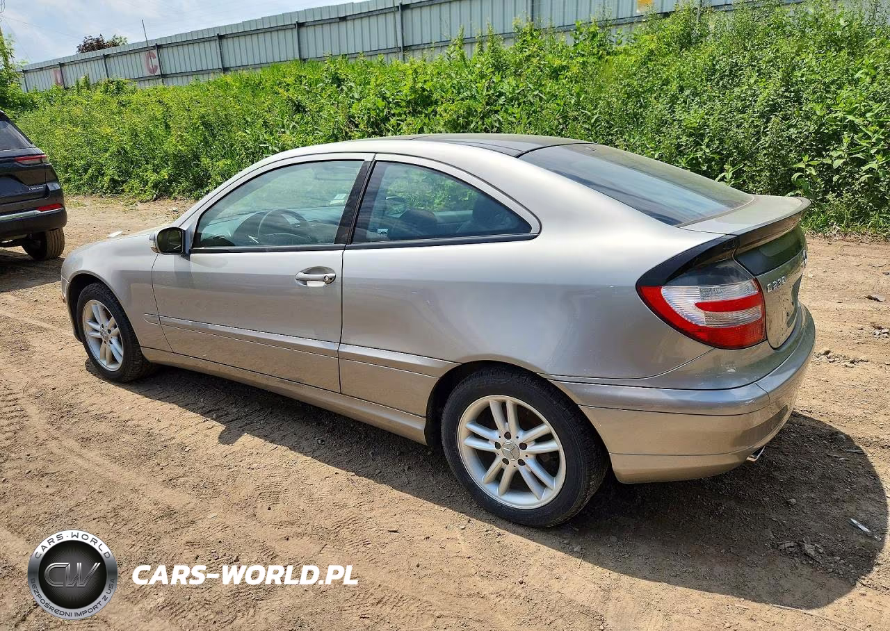 2005 Mercedes-Benz C 230K Sport Coupe VIN:WDBRN40J25A674658 - 2