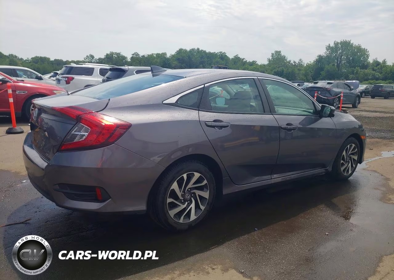 2018 Honda Civic Ex VIN:2HGFC2F7XJH579675 - 3