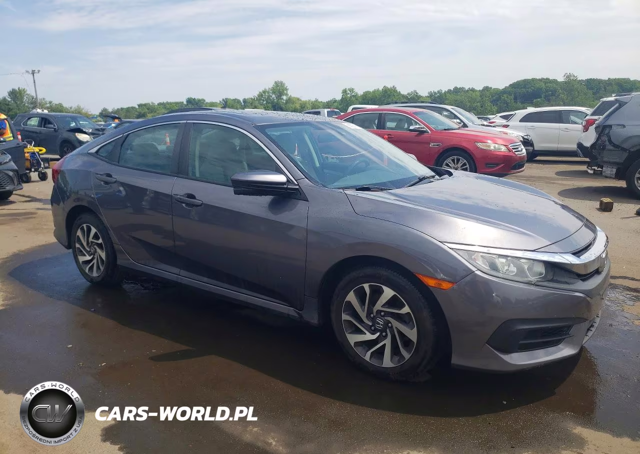 2018 Honda Civic Ex VIN:2HGFC2F7XJH579675 - 4