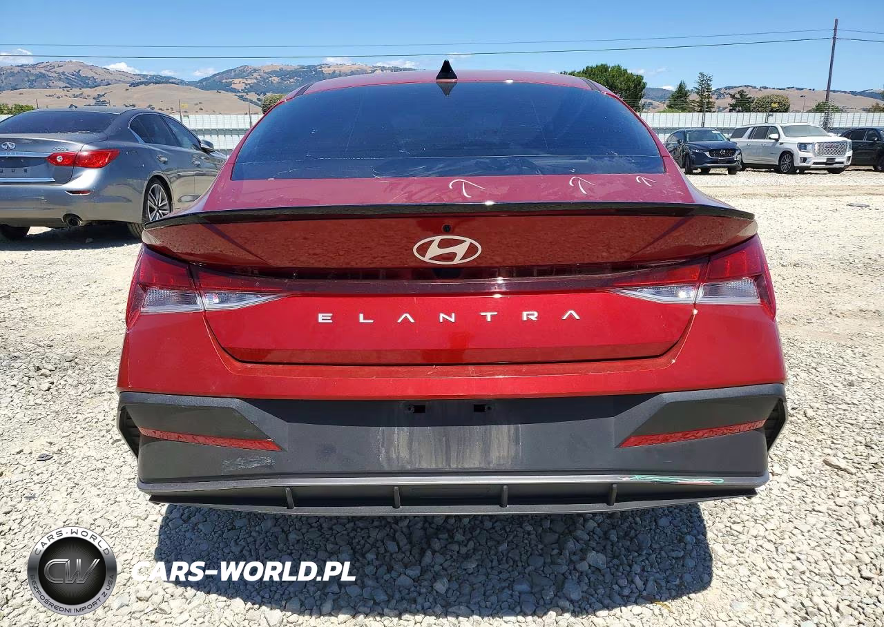 2026 Hyundai Elantra Sel Sport VIN:KMHLM4DG8TU099479 - 6