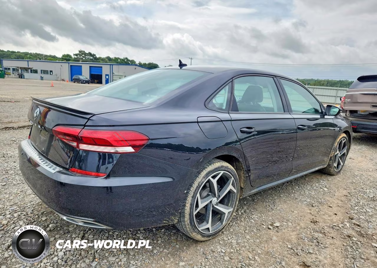 2020 Volkswagen Passat R-Line VIN:1VWMA7A31LC025828 - 3