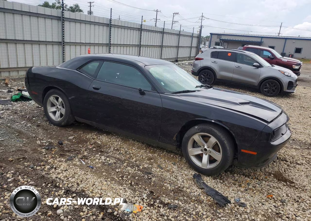 2016 Dodge Challenger Sxt VIN:2C3CDZAG6GH209643 - 4