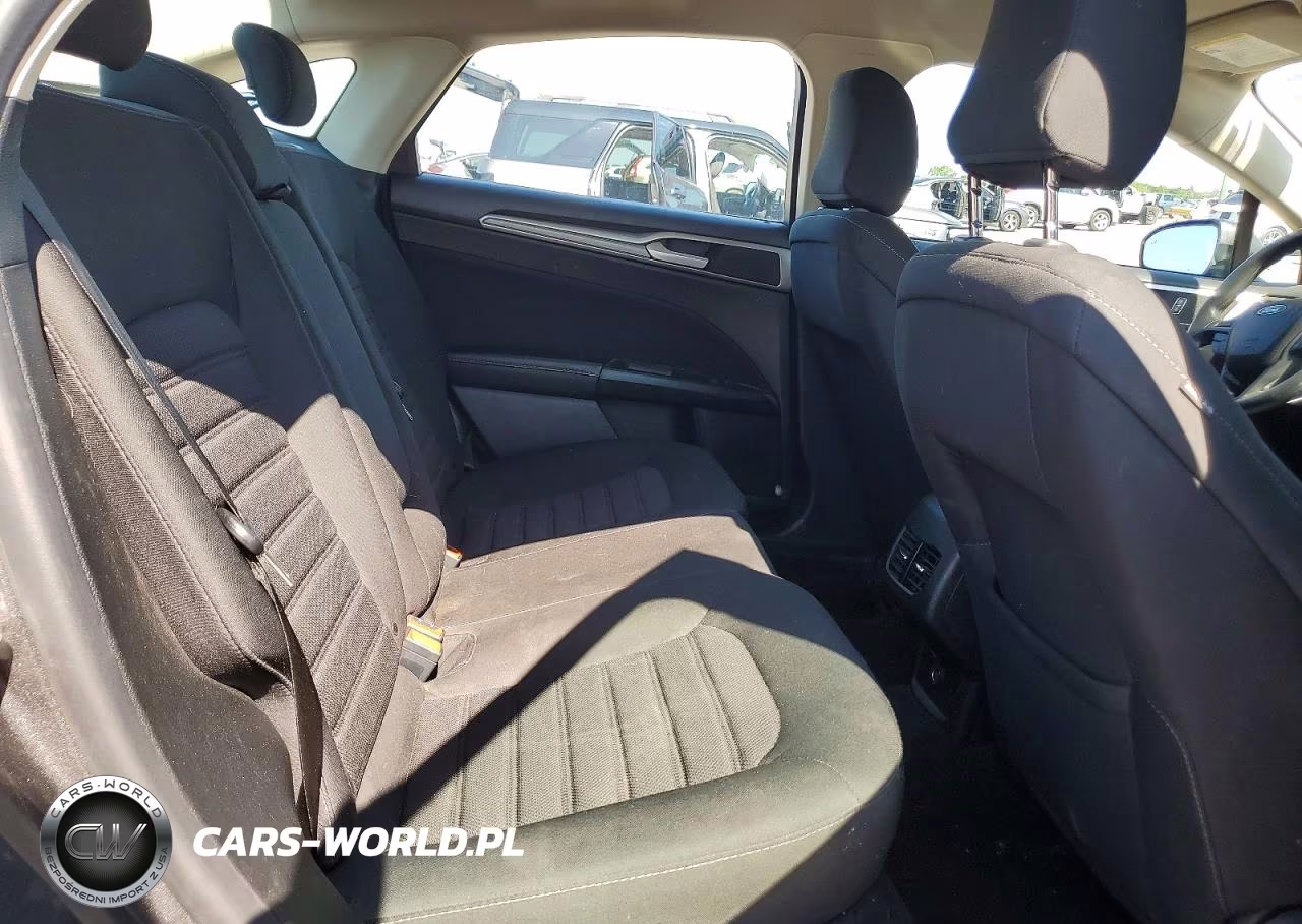 2020 Ford Fusion Se VIN:3FA6P0HD4LR218174 - 10
