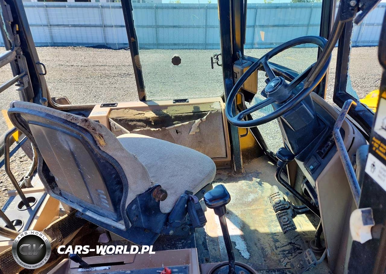 1986 John Deere 300D VIN:T0300DA776842 - 5