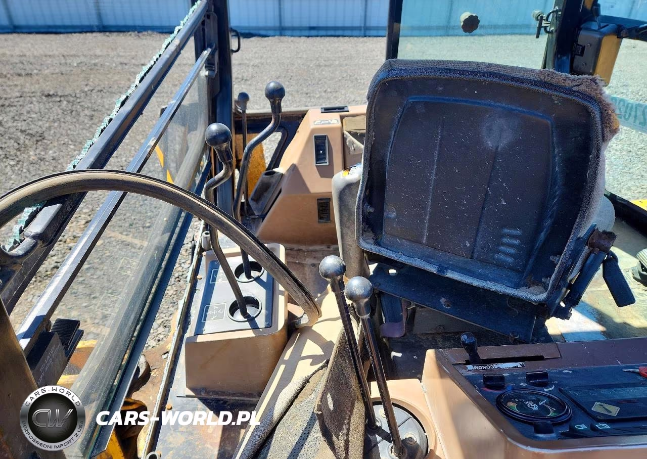 1986 John Deere 300D VIN:T0300DA776842 - 6