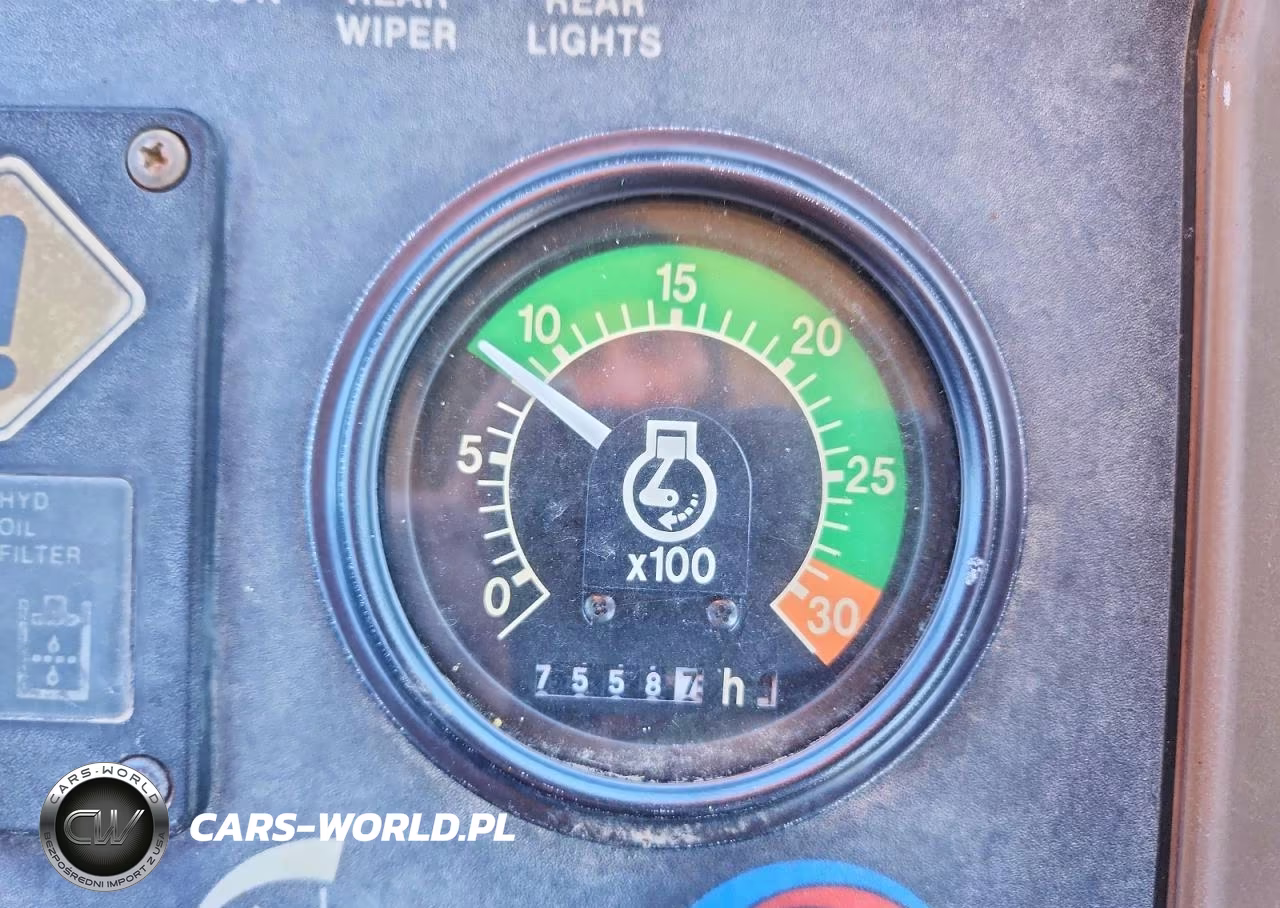 1986 John Deere 300D VIN:T0300DA776842 - 8