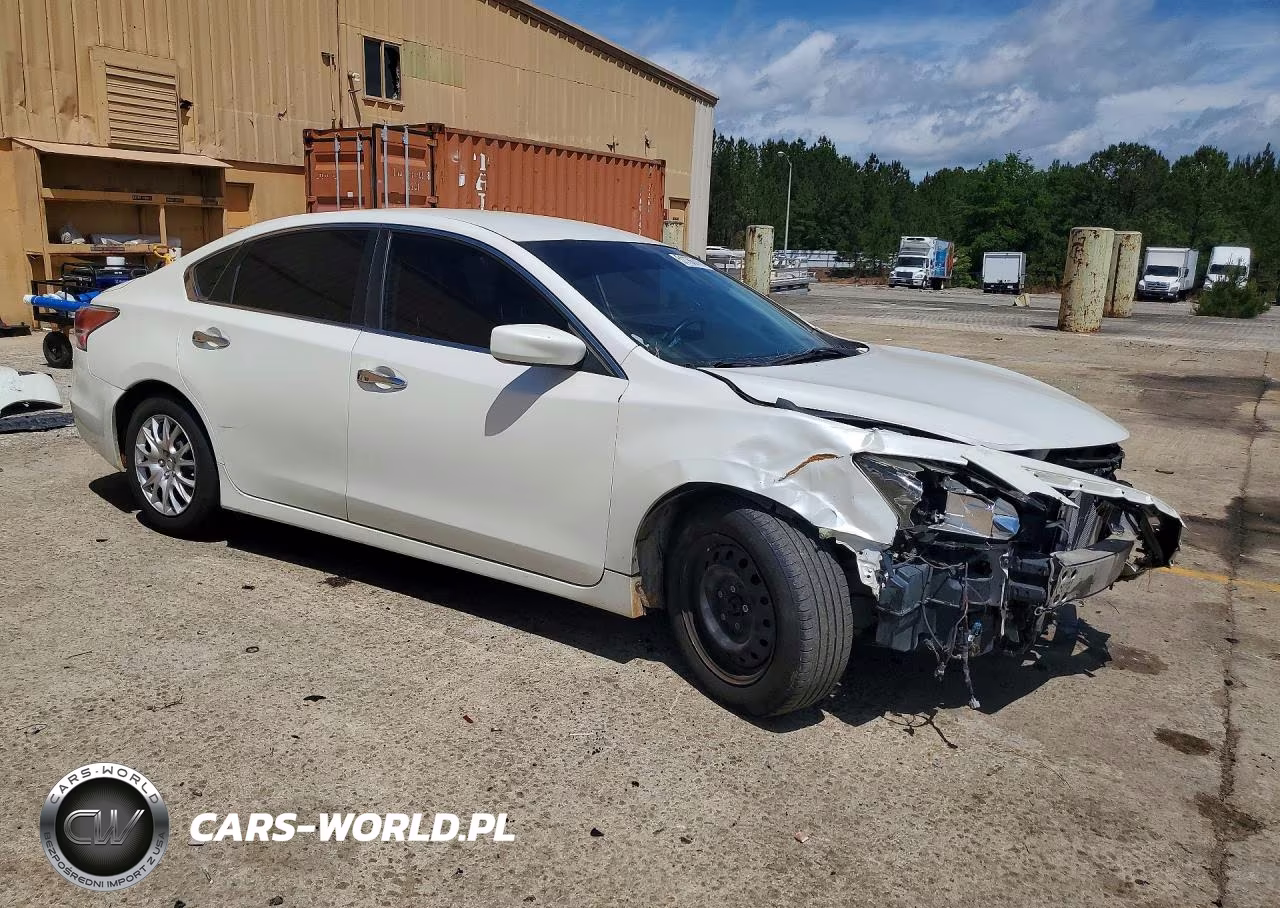 2015 Nissan Altima 2.5 S VIN:1N4AL3APXFC243918 - 4