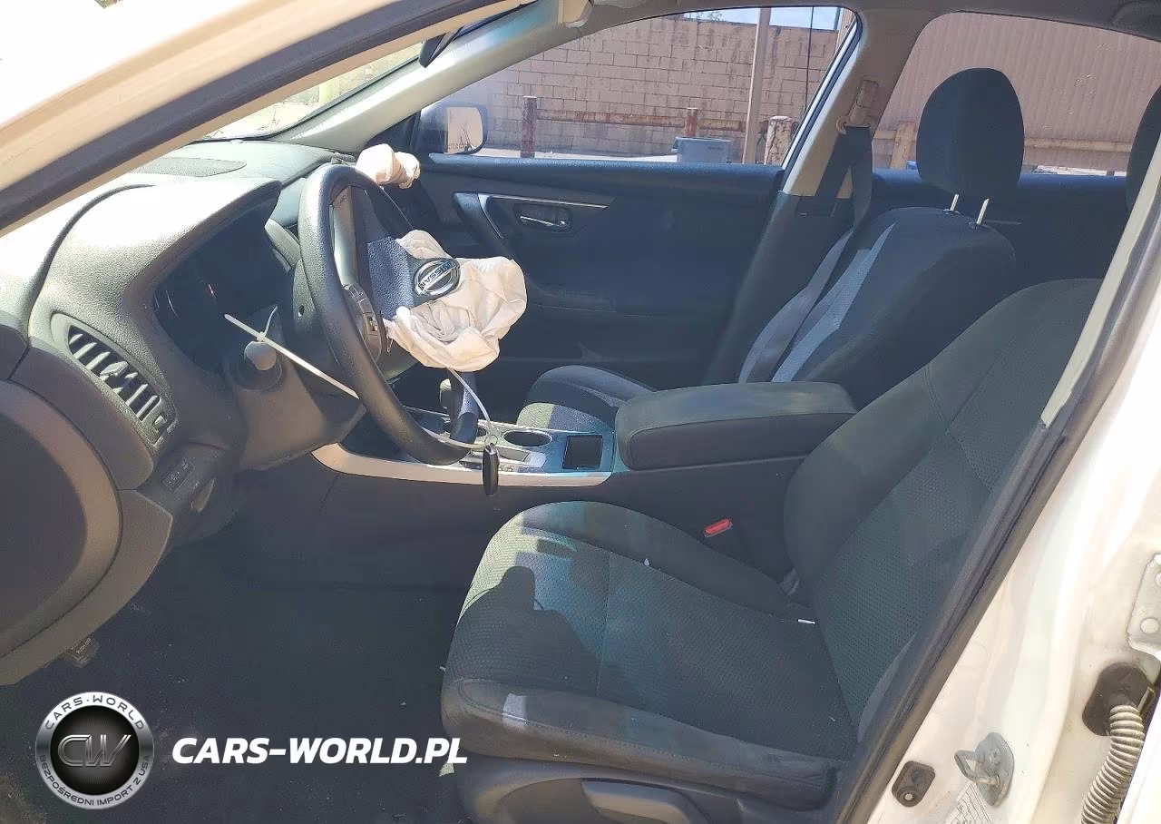 2015 Nissan Altima 2.5 S VIN:1N4AL3APXFC243918 - 7
