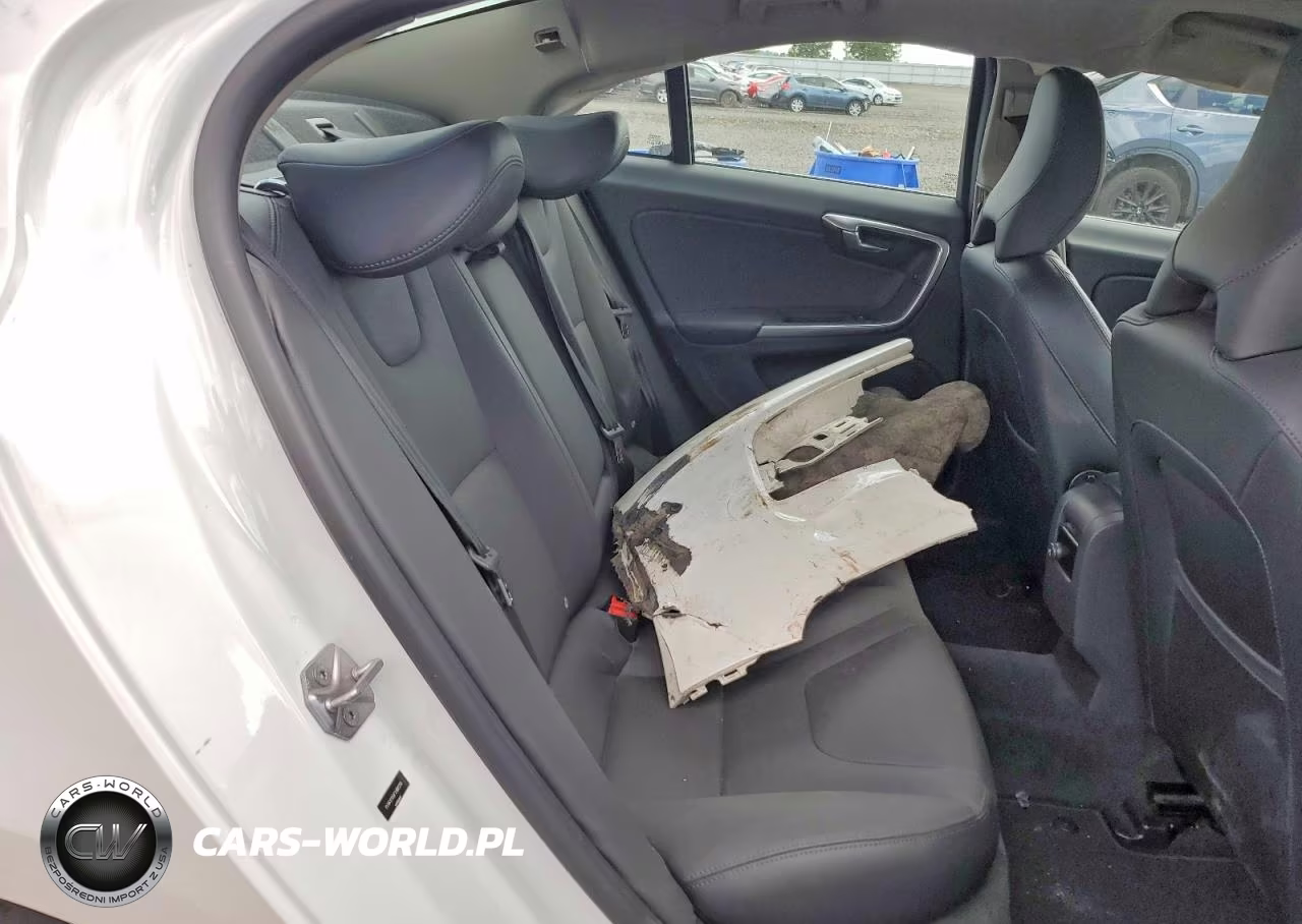 2015 Volvo S60 Premier VIN:YV1612TB8F2308282 - 10