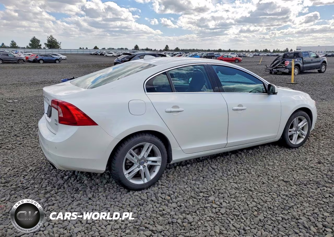 2015 Volvo S60 Premier VIN:YV1612TB8F2308282 - 3