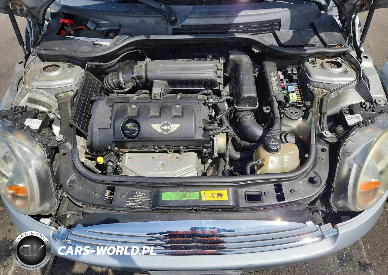 2010 Mini Cooper VIN:WMWMR3C56ATU98427 - 11