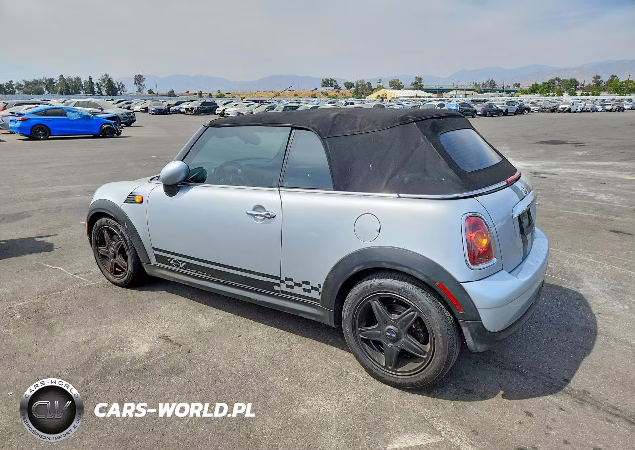 2010 Mini Cooper VIN:WMWMR3C56ATU98427 - 2
